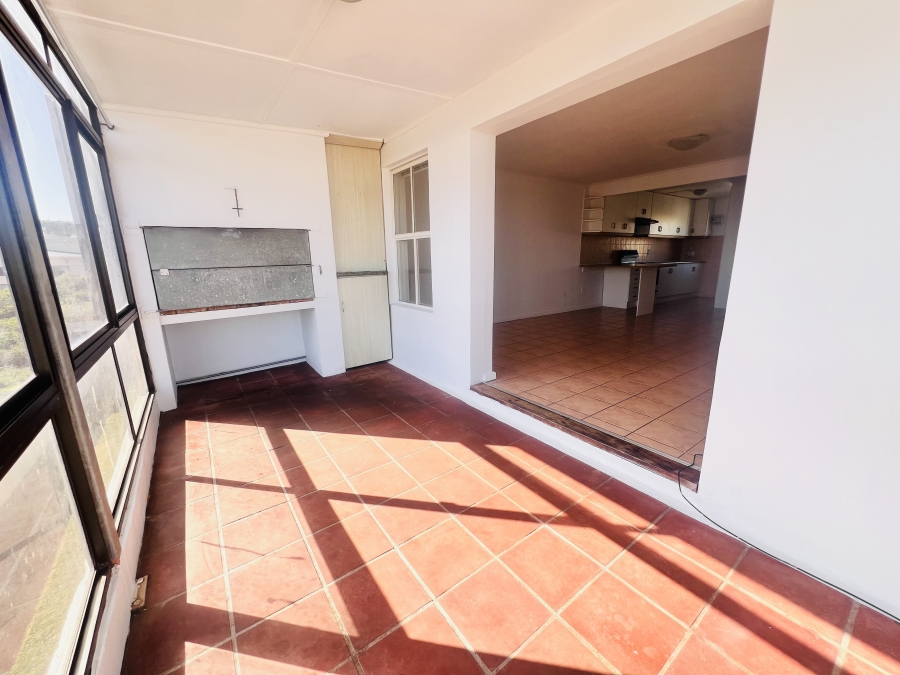 2 Bedroom Property for Sale in Myburgh Park Western Cape